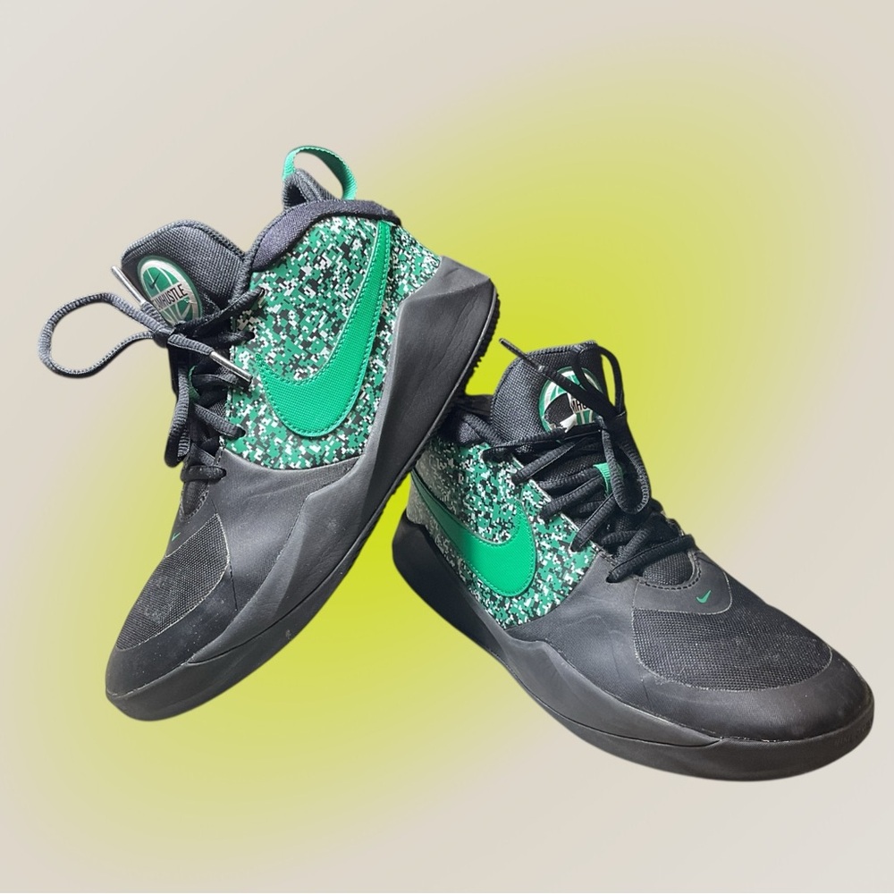 Nike Team Hustle D 9 Digi(GS) Size Y 5.5 DC1992-001 Black/Green Athletic Shoes
